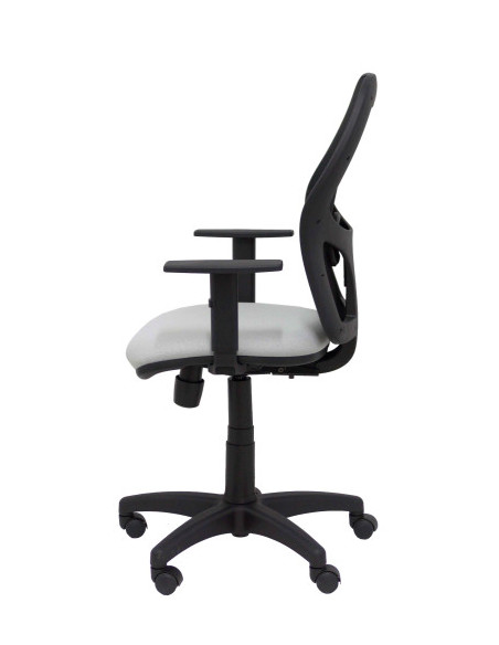 SILLA ALOCÉN MALLA NEGRA ASIENTO BALI GRIS BRAZOS REGULABLES PIQUERAS Y CRESPO 345SM840B40B10CRN