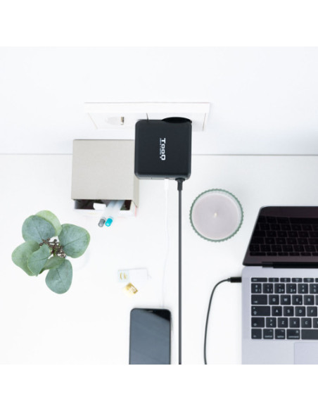 TOOQ CARGADOR PORTÁTIL USB-C PD3.0 65W, NEGRO