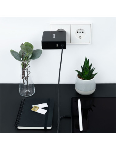 TOOQ CARGADOR PORTÁTIL USB-C PD3.0 90W, NEGRO