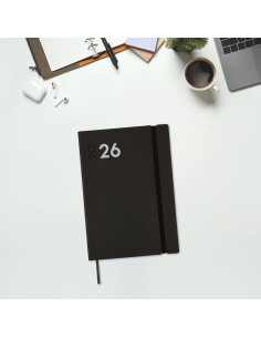 AGENDA ANUAL FINOCAM 2026 MARA Y10 DÍA PÁGINA NEGRO